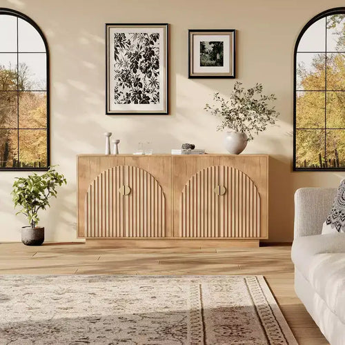 Credenza a buffet scanalata beige/nera con 4 ante e ripiani regolabili