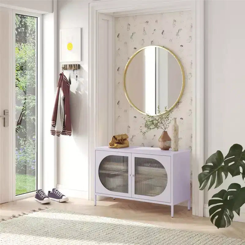 Mobiletto accentato a 2 ante in metallo nero con vetro scanalato
