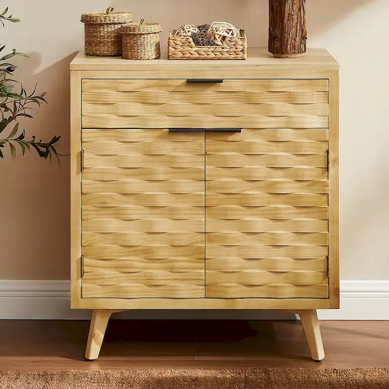 Credenza in legno lavorato con vano portaoggetti