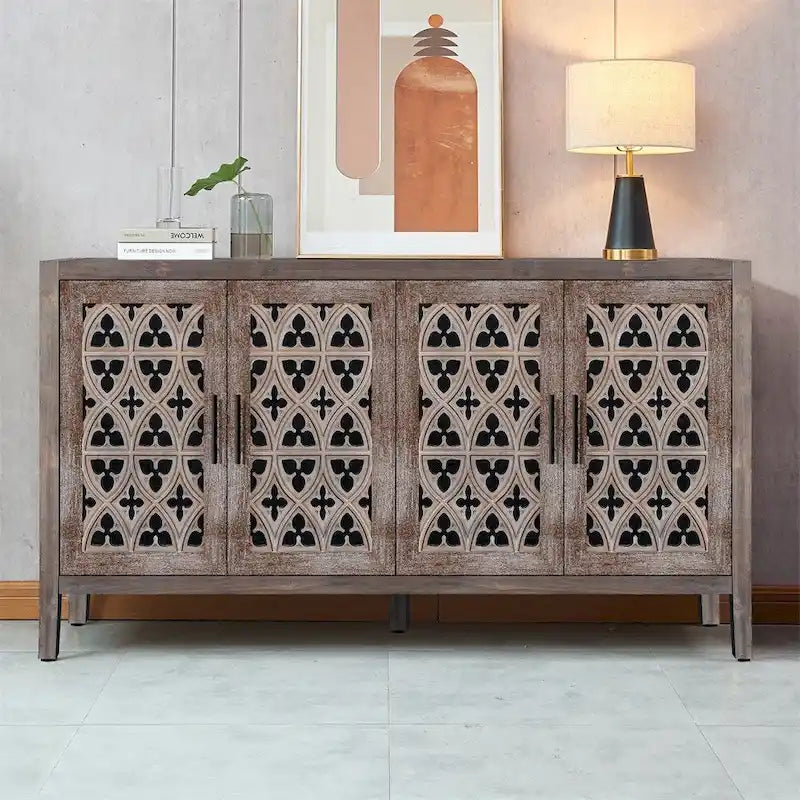 Credenza antica americana in stile country con quattro ante traforate